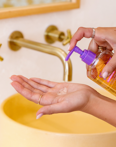 glow your own way hydrated AF zelfbruinende gezichts + lichaamsgel