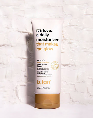 it's love. a daily moisturiser that makes me glow... geleidelijke zelfbruiningslotion